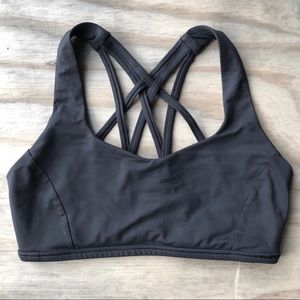 lululemon Sports Bra Free to Be Tranquil size 6